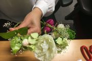 atelier diy couronne de fleurs en entreprise teambuilding