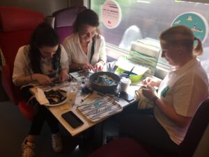 atelier diy customisation pochette bensimon dans le tgv SNCF Paris Nantes Bordeaux rennes