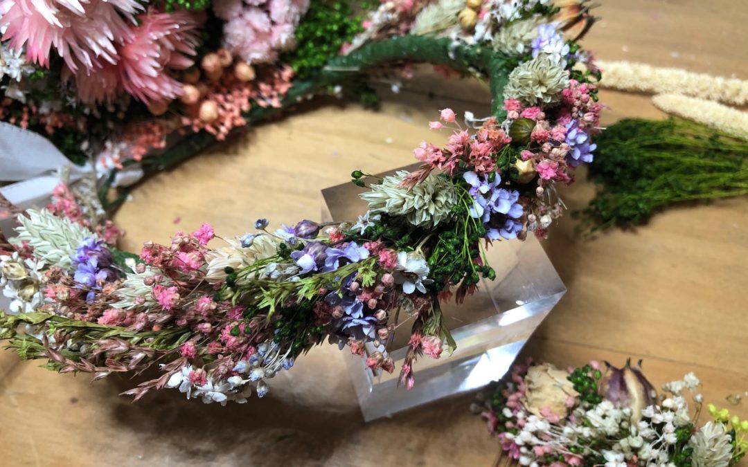 atelier couronne de fleurs séchées salon créations et savoir faire