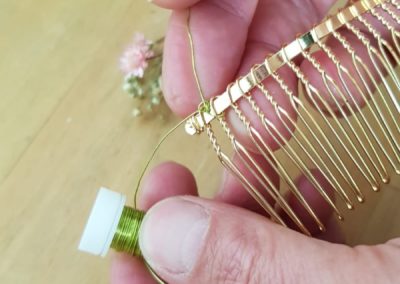 73a633c4 8014 4a4e 8124 04948263de3c | Tutoriel DIY peigne de fleurs séchées