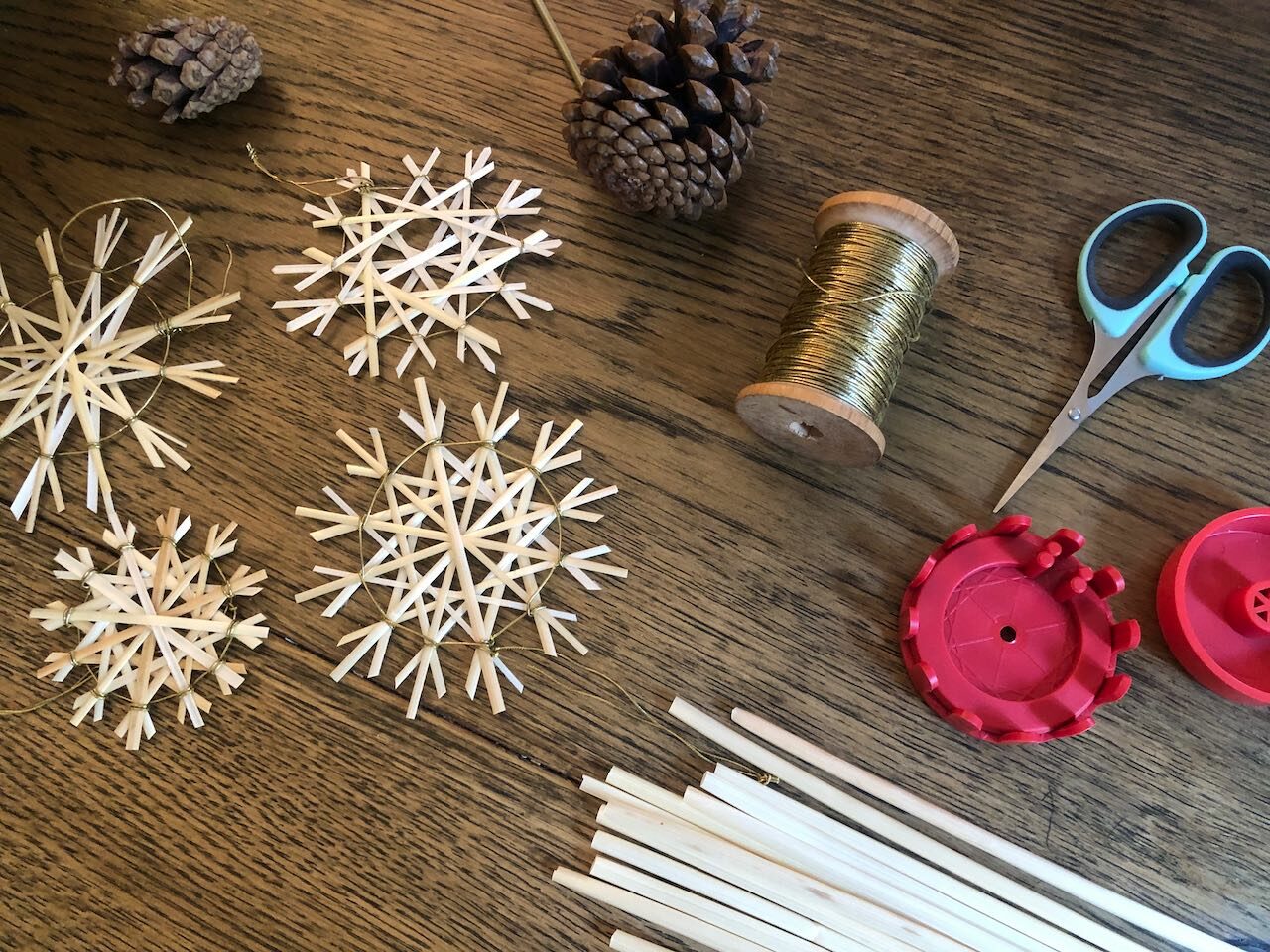 IMG 4539 e1699635783427 | Tutoriel DIY étoile de noël en paille (straw star)