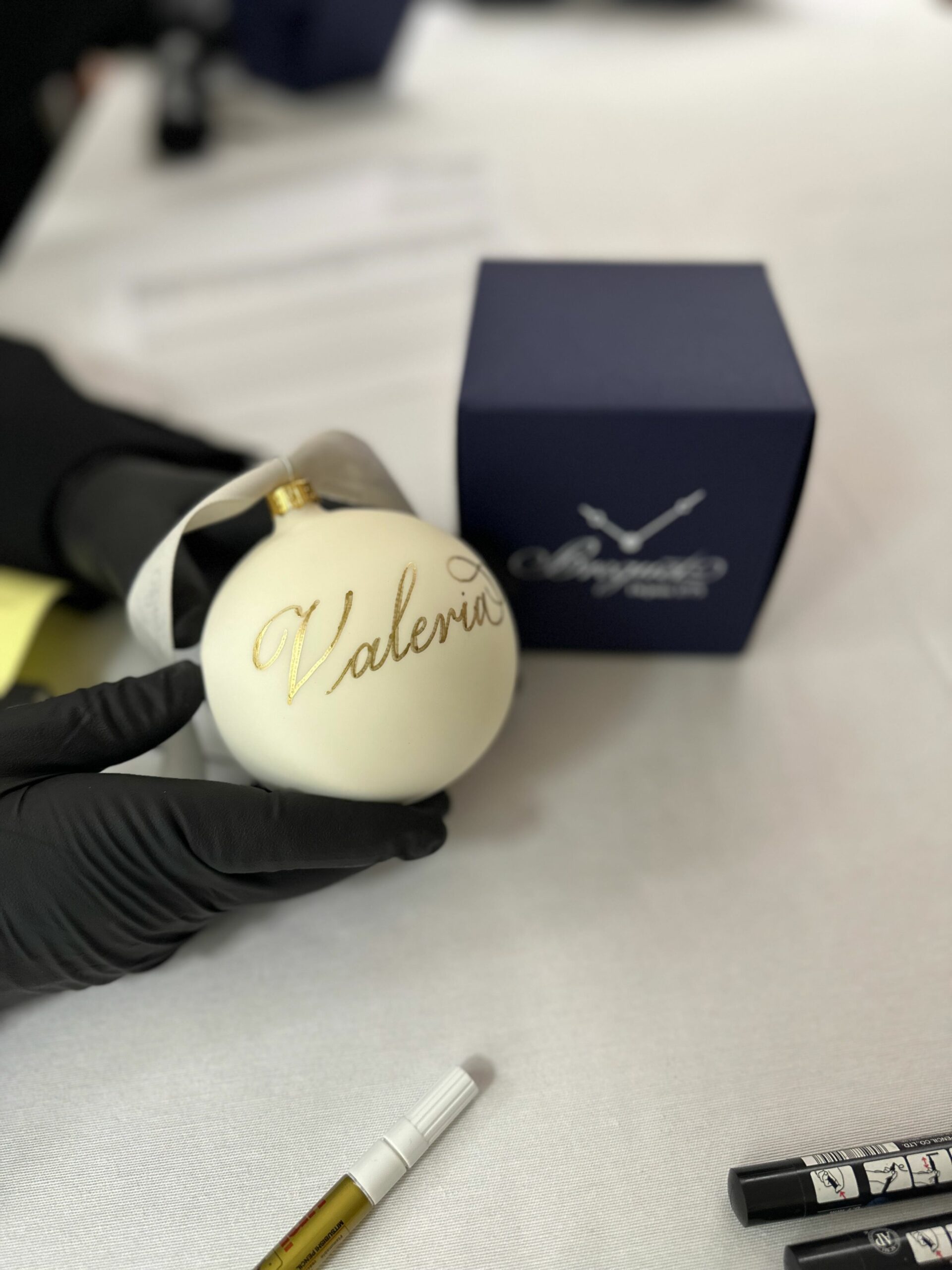 Calligraphie boules de noël